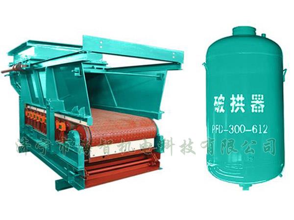 防止在給料機(jī)距離倉口較高的時候，連接段內(nèi)的物料壓實粘結(jié)成拱或粘壁